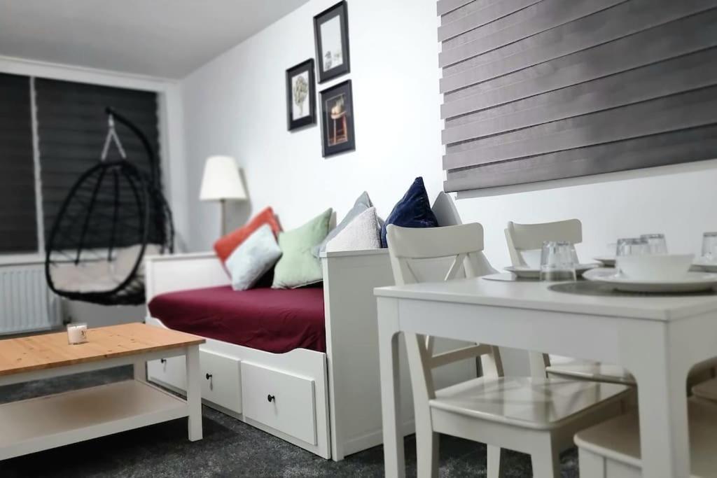 1 Bed Flat With Free Parking In E13 Londres Exterior foto