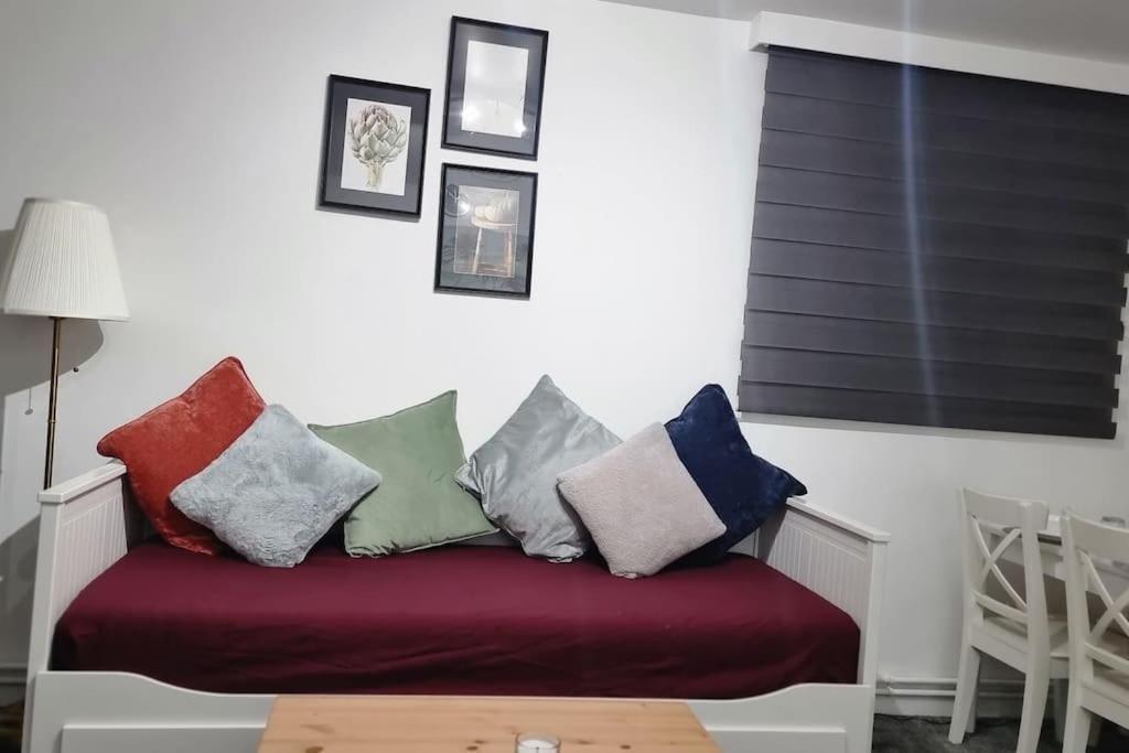 1 Bed Flat With Free Parking In E13 Londres Exterior foto